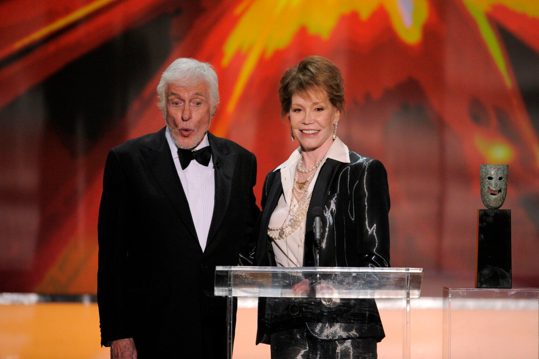 2012: Dick Van Dyke and Mary Tyler Moore